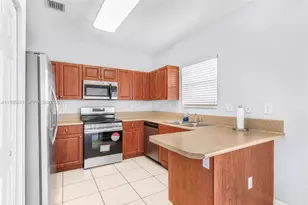 22424 SW 89th Path, Cutler Bay, FL 33190 - Photo 12