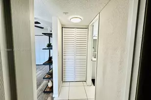 17530 NW 68th Ave, Hialeah, FL 33015 - Photo 22