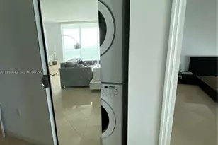 2101 Brickell Ave, Miami, FL 33129 - Photo 8