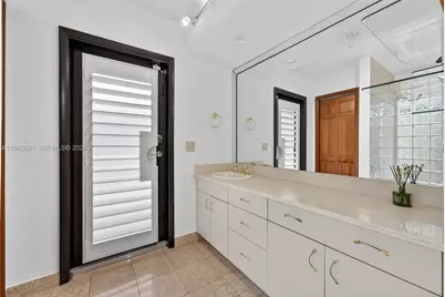 8263 SW 160th St, Palmetto Bay, FL 33157 - Photo 28