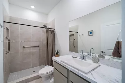 495 NE 5th Ln, Florida City, FL 33034 - Photo 16