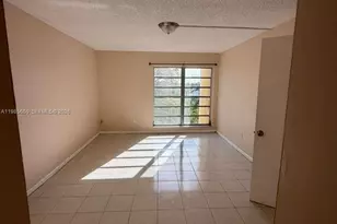 9180 Fontainebleau Blvd, Miami, FL 33172 - Photo 2