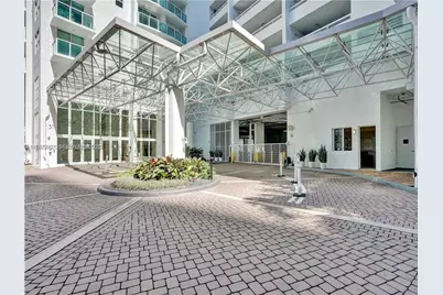 31 SE 5th St #1110, Miami, FL 33131 - Photo 1