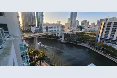 31 SE 5th St #1110, Miami, FL 33131 - Photo 56