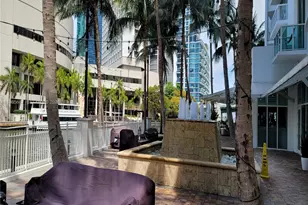 31 SE 5th St, Miami, FL 33131 - Photo 32
