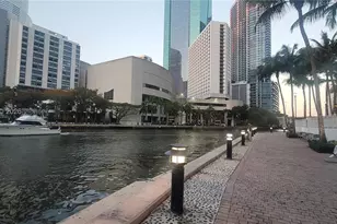 31 SE 5th St, Miami, FL 33131 - Photo 68
