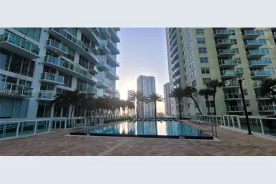 31 SE 5th St #1110, Miami, FL 33131 - Photo 48