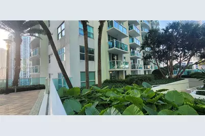 31 SE 5th St #1110, Miami, FL 33131 - Photo 52