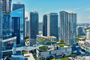 68 SE 6th St, Miami, FL 33131 - Photo 12