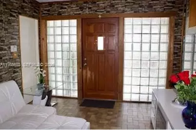 8140 W 12th Ave, Hialeah, FL 33014 - Photo 4