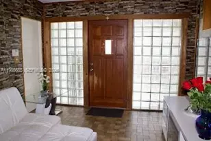 8140 W 12th Ave, Hialeah, FL 33014 - Photo 4