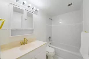 1865 N 79th St Causeway, North Bay Village, FL 33141 - Photo 20