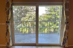 1000 Hillcrest Ct, Hollywood, FL 33021 - Photo 4