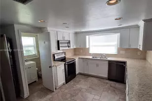 5525 SE Ault Ave, Stuart, FL 34997 - Photo 10