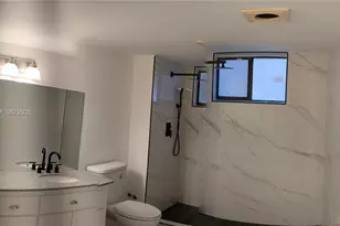 601 Ives Dairy Rd, Miami, FL 33179 - Photo 2