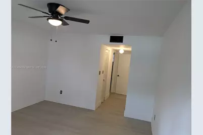 601 Ives Dairy Rd #103-8, Miami, FL 33179 - Photo 18