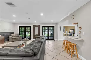 19030 Bel Aire Dr, Cutler Bay, FL 33157 - Photo 4