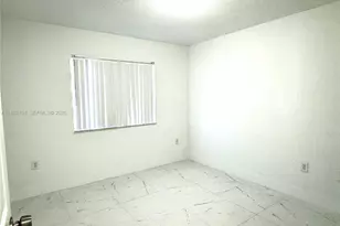 1260 SE 28th Ct, Homestead, FL 33035 - Photo 6