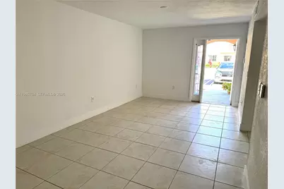 1260 SE 28th Ct #104, Homestead, FL 33035 - Photo 4