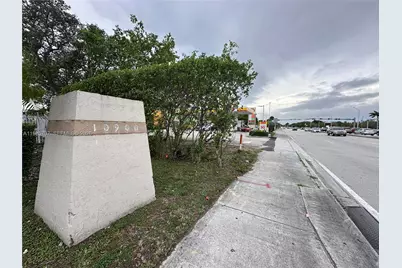 10900 SW 104th St #322, Miami, FL 33176 - Photo 40