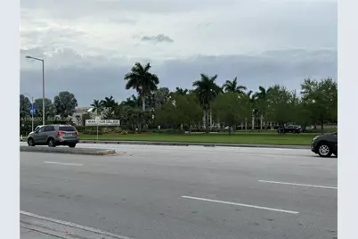 10900 SW 104th St #322, Miami, FL 33176 - Photo 38