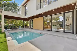 234 SW 22nd Rd, Miami, FL 33129 - Photo 32