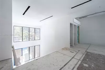 18770 NE 22nd Ave, Miami, FL 33180 - Photo 14