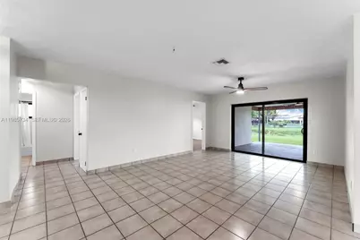 9454 Sterling Dr, Cutler Bay, FL 33157 - Photo 4
