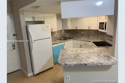 8353 Lake Dr #104, Doral, FL 33166 - Photo 24