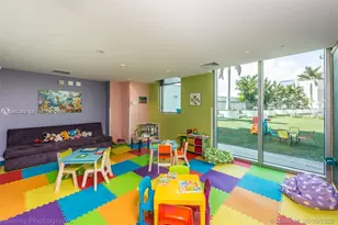 92 SW 3rd St, Miami, FL 33130 - Photo 22