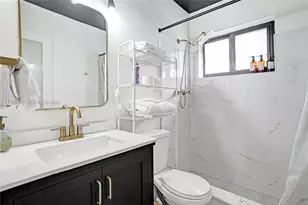 754 NE 40th St, Fort Lauderdale, FL 33334 - Photo 10