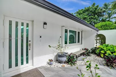 13110 SW 104th Ave, Miami, FL 33176 - Photo 4