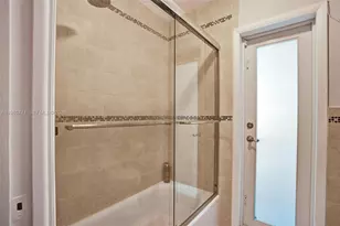 13110 SW 104th Ave, Miami, FL 33176 - Photo 32