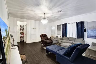 1675 NE 160th St, North Miami Beach, FL 33162 - Photo 6