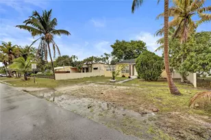 1675 NE 160th St, North Miami Beach, FL 33162 - Photo 4