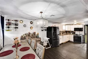 1675 NE 160th St, North Miami Beach, FL 33162 - Photo 16