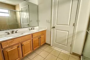 470 NE 194th Terrace, Miami, FL 33179 - Photo 16