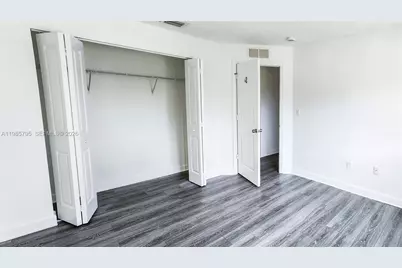 470 NE 194th Ter #470, Miami, FL 33179 - Photo 18