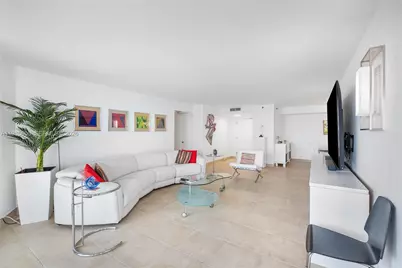 4000 Towerside Ter #1102, Miami, FL 33138 - Photo 4