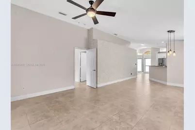 1208 NW 170th Ave, Pembroke Pines, FL 33028 - Photo 6