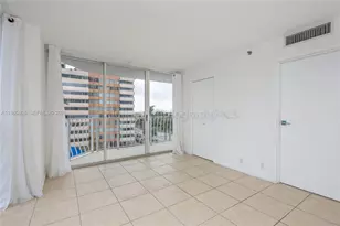 7601 E Treasure Dr, North Bay Village, FL 33141 - Photo 14