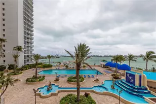 7601 E Treasure Dr, North Bay Village, FL 33141 - Photo 30