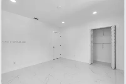 1010 NE 140th St, North Miami, FL 33161 - Photo 14