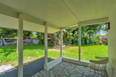 1010 NE 140th St, North Miami, FL 33161 - Photo 16