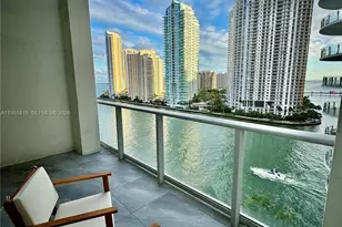 300 S Biscayne Blvd, Miami, FL 33131 - Photo 2