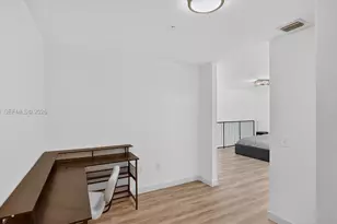 300 S Biscayne Blvd, Miami, FL 33131 - Photo 42