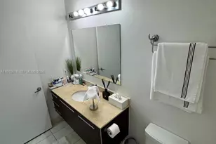 1900 N Bayshore Dr, Miami, FL 33132 - Photo 26