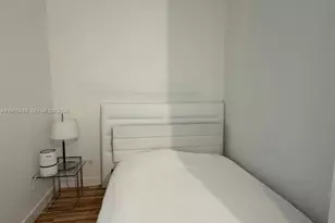 1900 N Bayshore Dr, Miami, FL 33132 - Photo 18