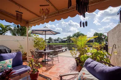 10449 SW 78th St, Miami, FL 33173 - Photo 2