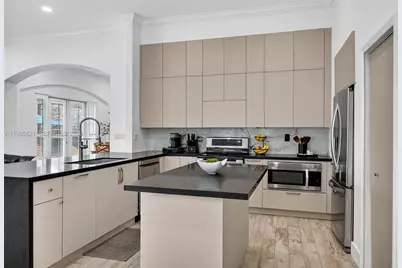 10102 SW 158th Ct, Miami, FL 33196 - Photo 14